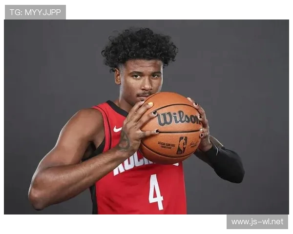 火箭队16号球员的身份及贡献分析